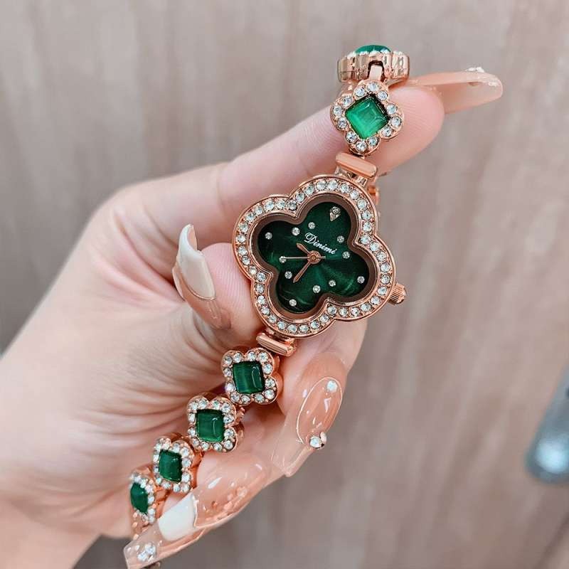 Luxury Quartz Watch with Diamond Bracelet